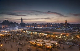 Paseo en coche tirado por caballos por la histórica Jemaa el-Fnaa