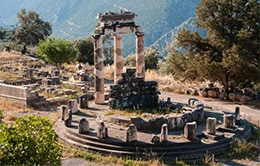 Visita al conjunto arqueológico de Delfos