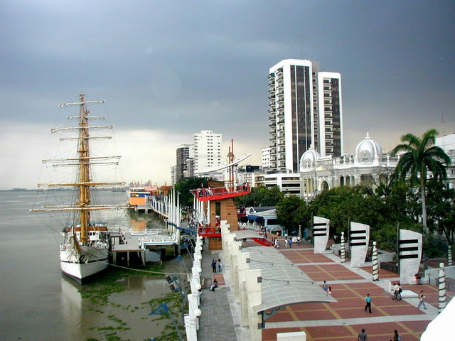 GUAYAQUIL Y MONTAÑITA