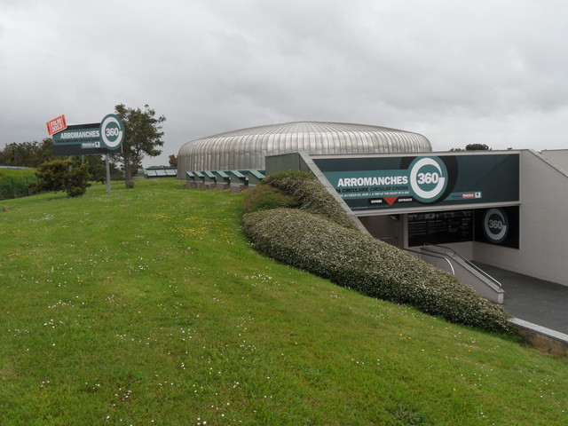 Mont Saint Michel y Castillos del Loira con París