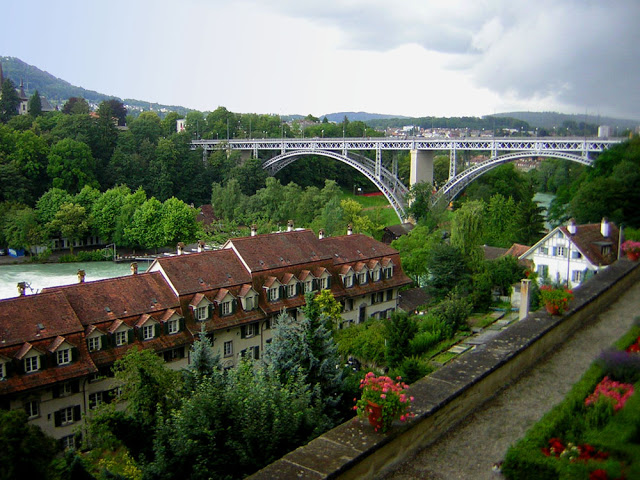 Suiza, Alemania y París