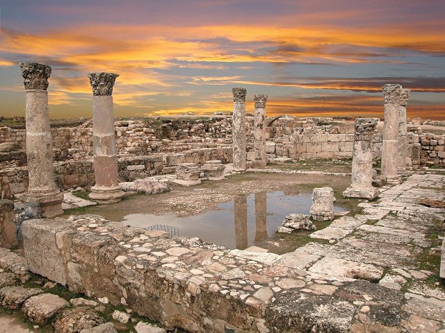 Contrastes de Jordania y Esencias de Egipto
