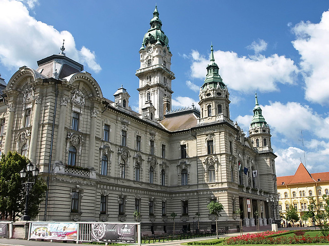 Entorno de Budapest, lagos, castillos y ciudades históricas