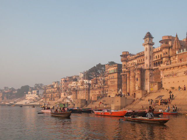 INDIA: FUERTES Y TEMPLOS (Khajuraho - Varanasi Aereo - de Noviembre a Marzo) - EXCLUSIVO SPECIAL TOURS