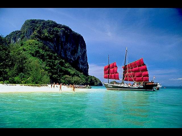 TAILANDIA: TRIANGULO DE ORO, PHUKET Y PHI PHI (+ Vuelo y noche en Bangkok al regreso)