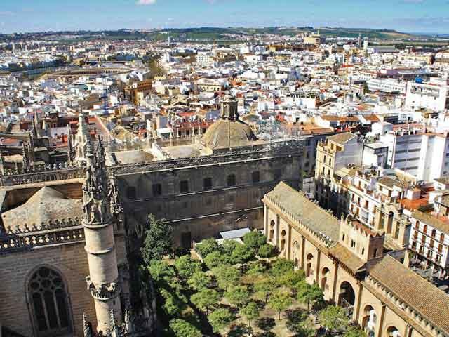 Madrid, Navidades en Andalucía, París e Italia