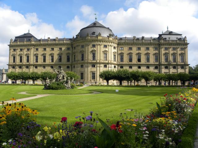 Múnich, Ruta Romántica, Selva Negra, Alsacia y Berlín - Avance 27/28