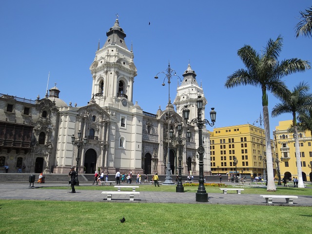 PERÚ Y COLOMBIA CON ENCANTO