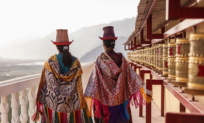 MITOS Y LEYENDAS NEPAL Y BHUTAN - EXTENSION A TÍBET I