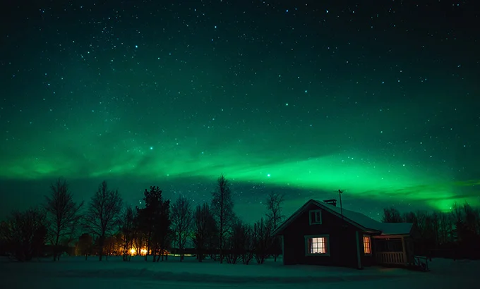 FINLANDIA MÁGICA: HUSKIES, RENOS, AURORA Y PAPÁ NOEL