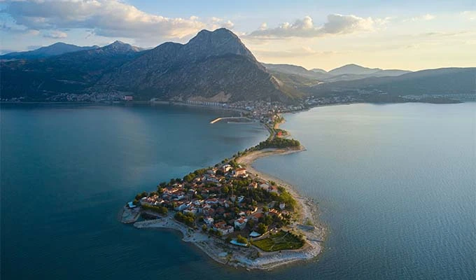 Gran Turquía, Islas Griegas y Norte de Grecia