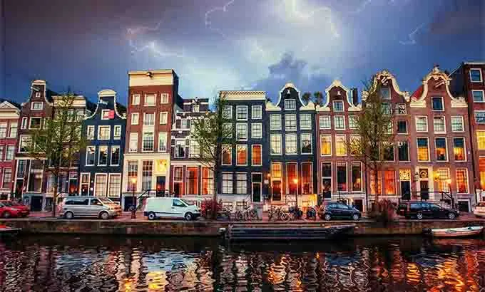 LOS AMORES DE EUROPA